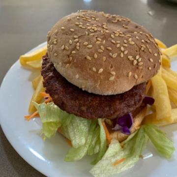 Hamburguesa con patatas