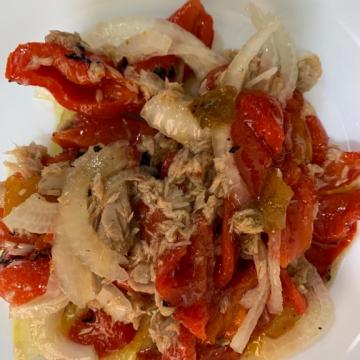 Pimientos asados con atún