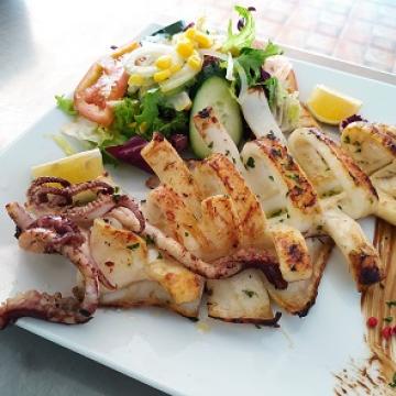 CALAMARES A LA PLANCHA